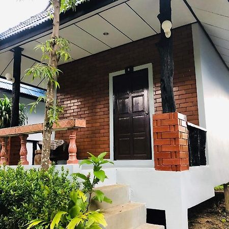 Lovely Lanta Resort Koh Lanta Bagian luar foto