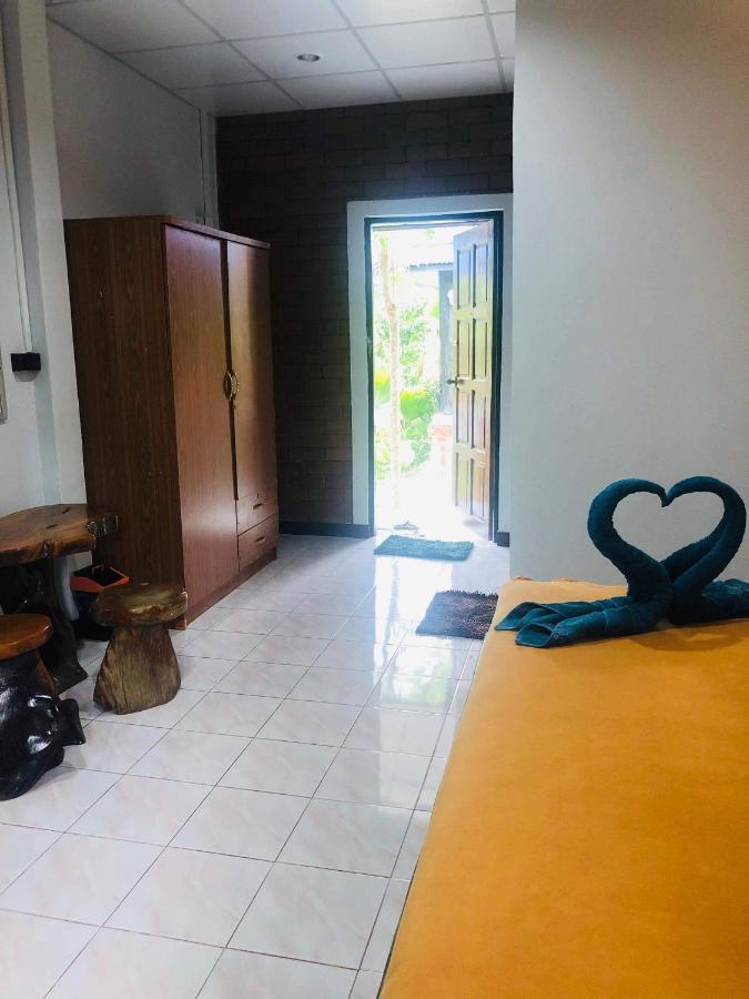 Lovely Lanta Resort Koh Lanta Bagian luar foto